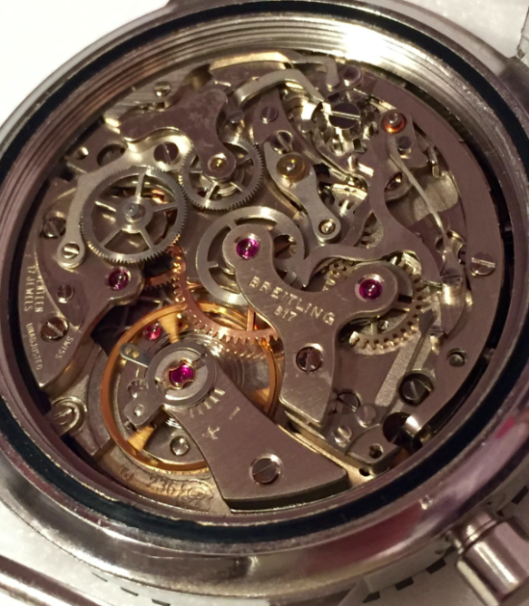 Determina Il Movimento Di Molti Orologi